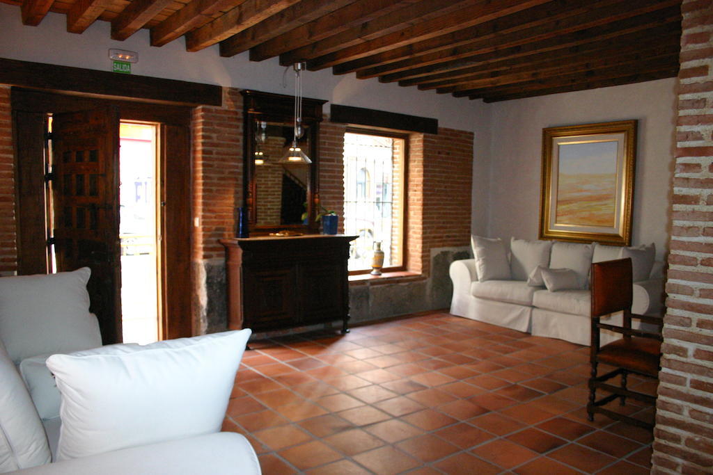 Hosteria De La Galeria Cerdan Talavera de la Reina Bagian luar foto